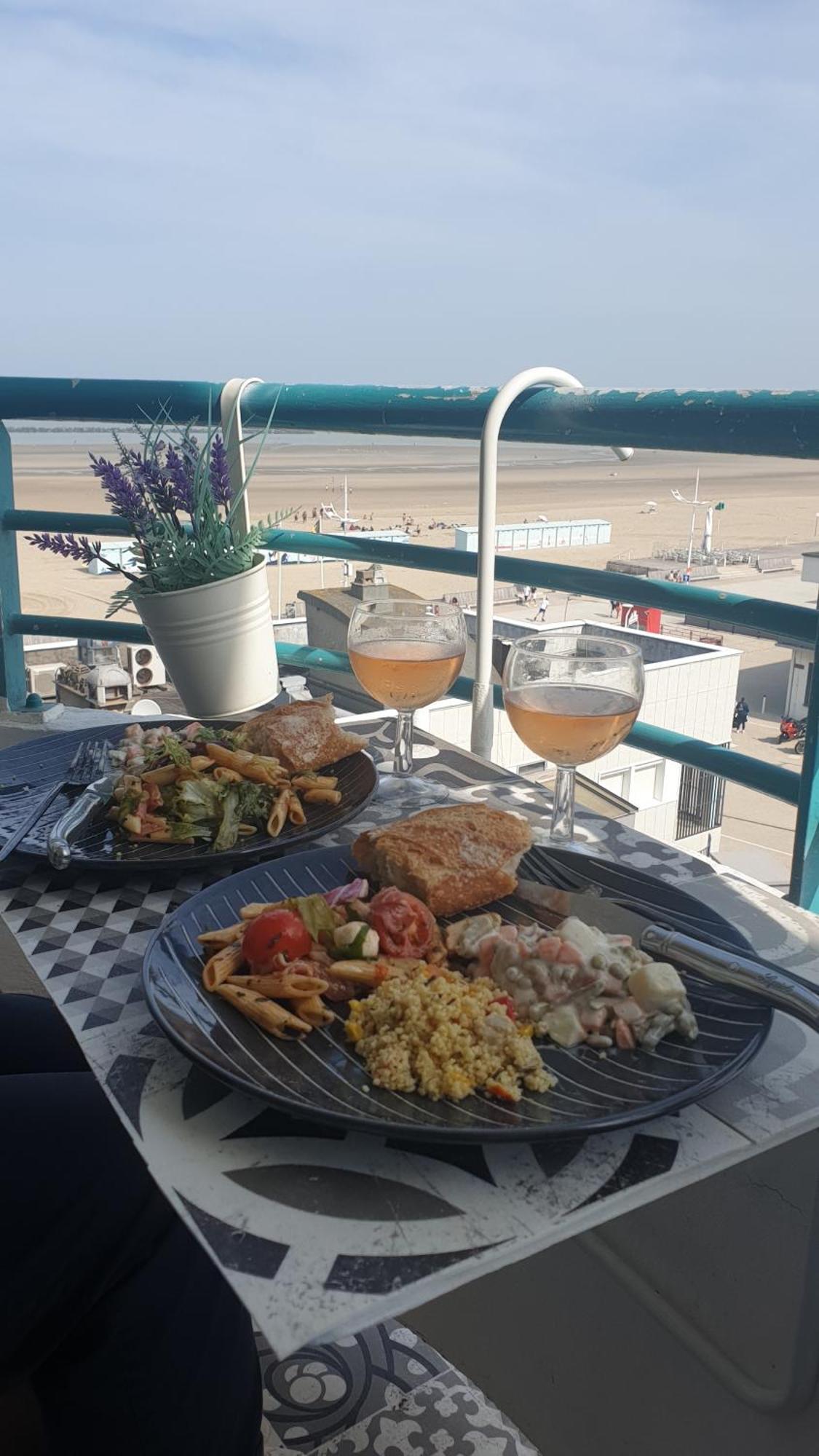 Studio Vue Mer Au Coeur De Malo Les Bains Pieds Dans L Eau Dunkirk Ngoại thất bức ảnh